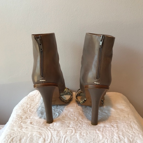 MAISON MARTIN MARGIELA Python Ankle Sandal Bootie - Picture 6 of 8